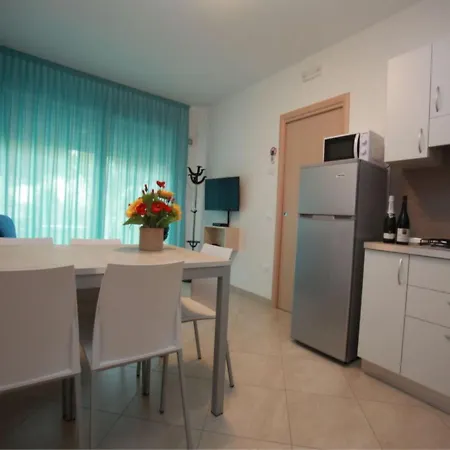 Beautiful Flat Close To The Apartment Rosolina Mare